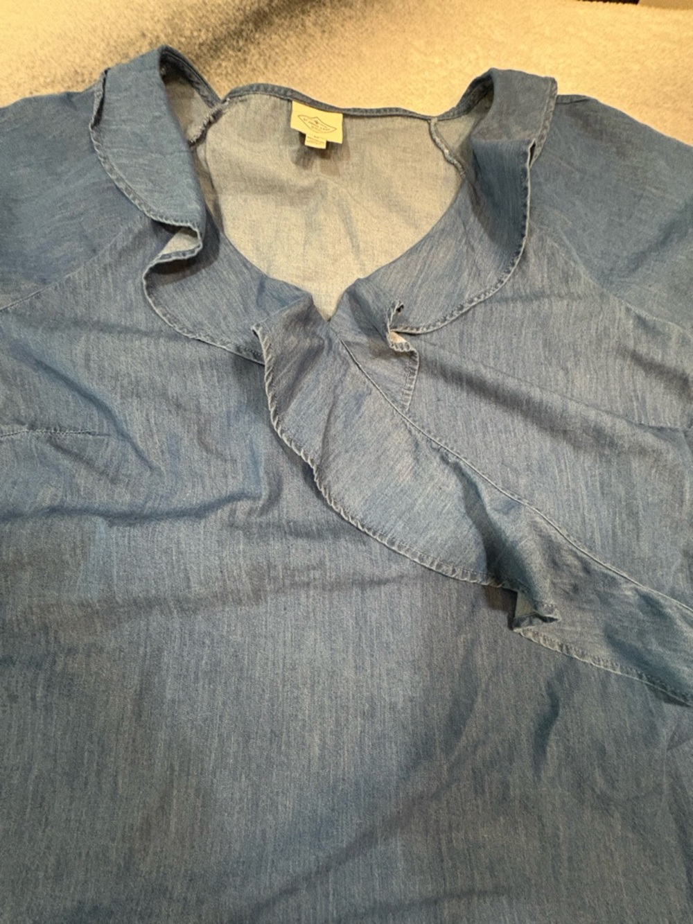 (A10) St. John's Bay Plus 2X Blue Chambray‎ Wrap Top Flutter Sleeve Denim Blouse - Picture 9 of 10